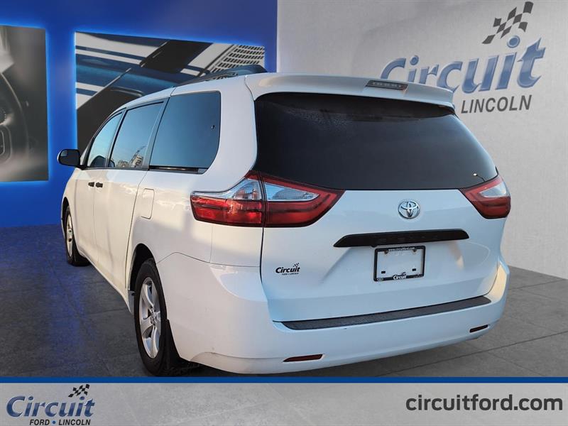 toyota Sienna 2017 - 6