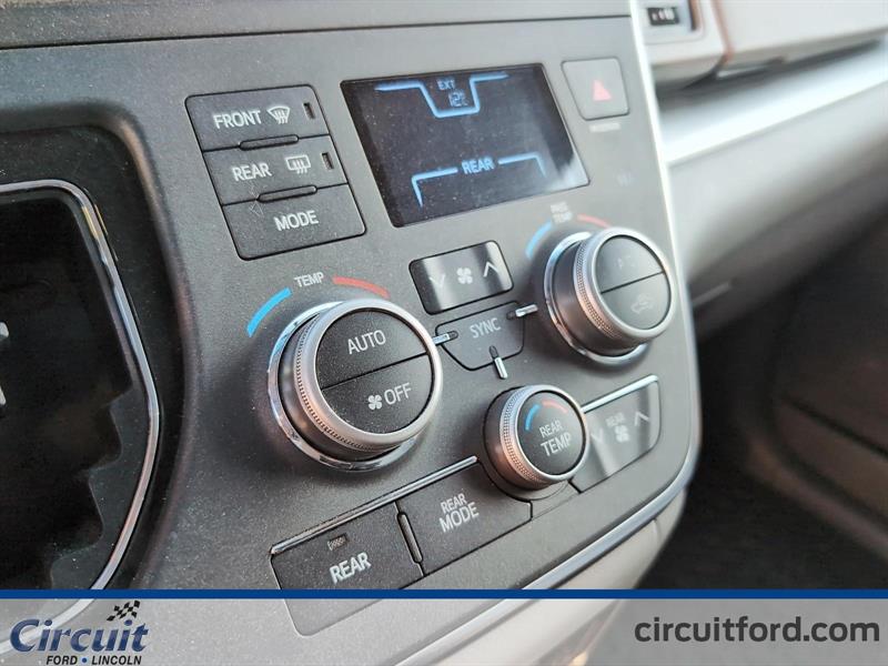 toyota Sienna 2017 - 16