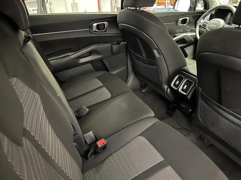 kia Sorento 2022 - 13