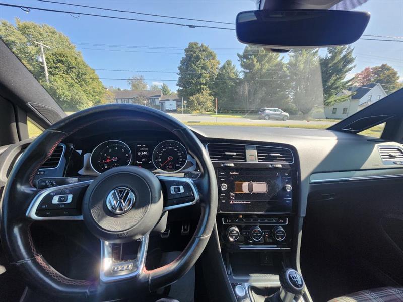 volkswagen Golf GTI 2018 - 42