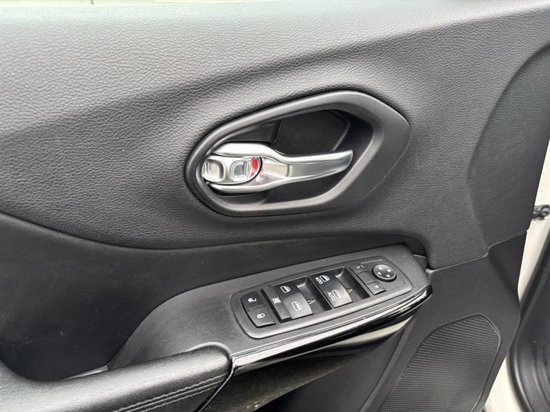 jeep Cherokee 2019 - 13