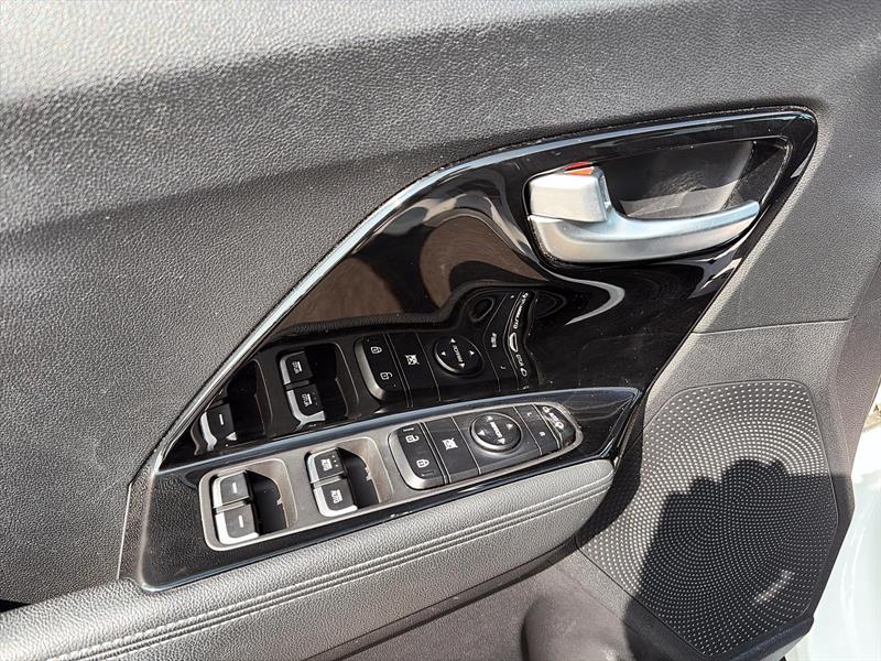 kia Niro 2017 - 14