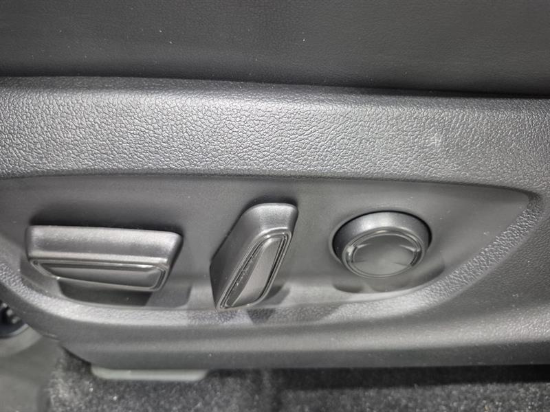 toyota Crown 2023 - 23