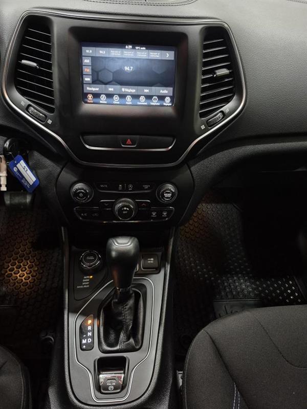 jeep Cherokee 2019 - 14