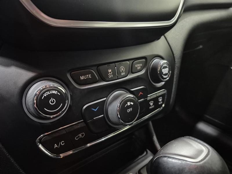 jeep Cherokee 2019 - 16