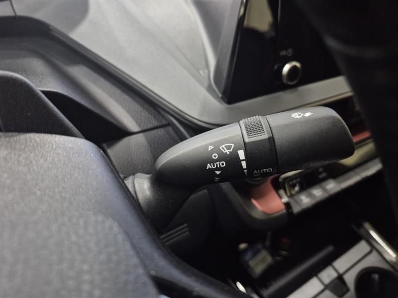 toyota Prius Prime 2023 - 13