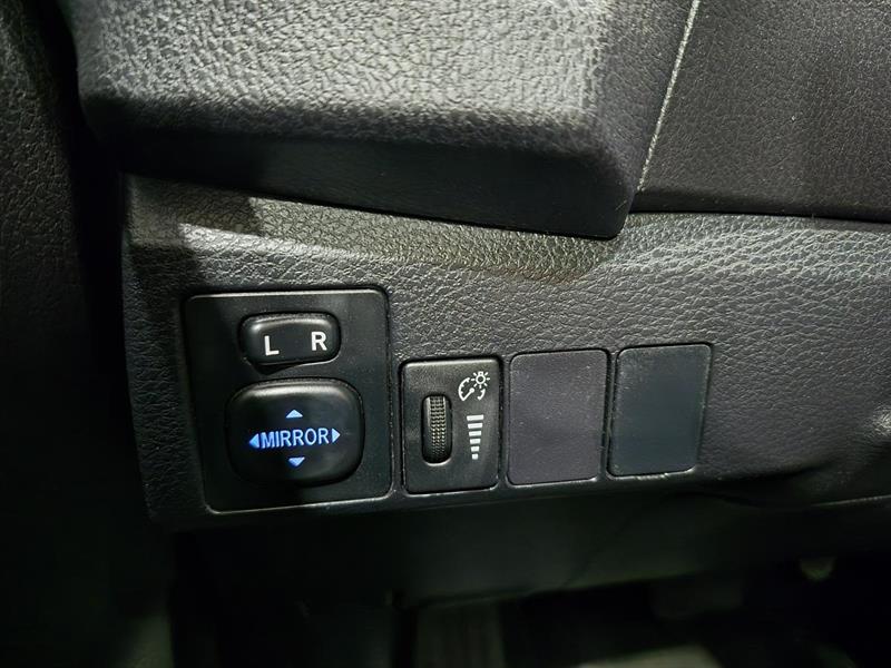 toyota Corolla 2016 - 13