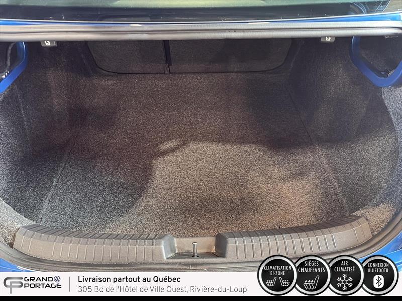 volkswagen Jetta 2022 - 9