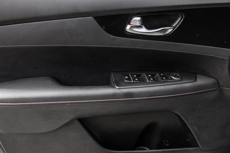 kia Forte5 2022 - 10