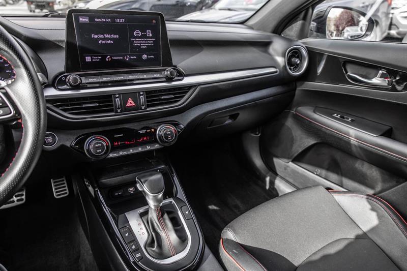 kia Forte5 2022 - 19