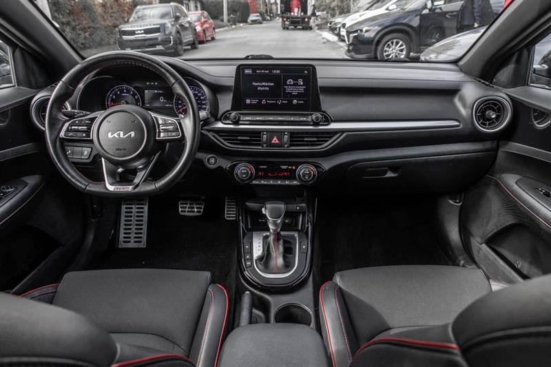 kia Forte5 2022 - 28