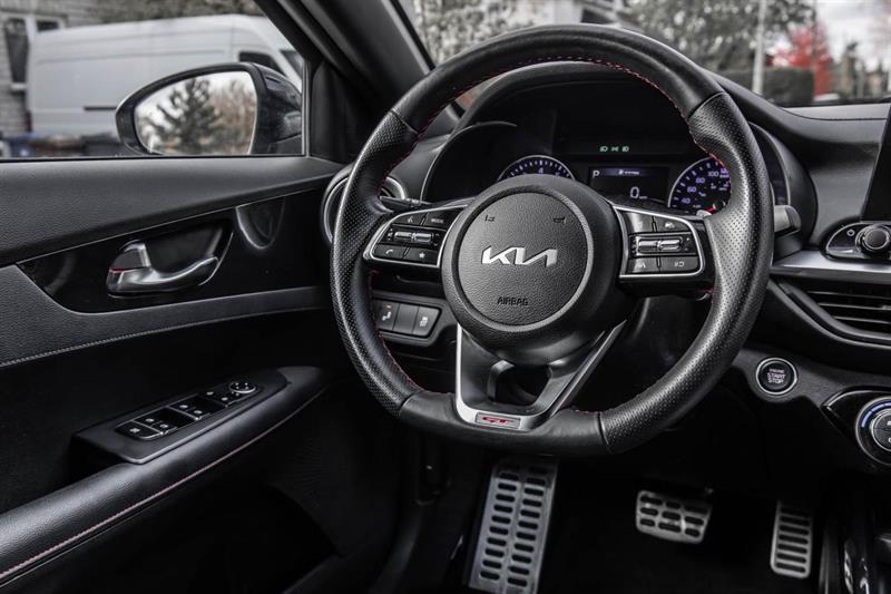 kia Forte5 2022 - 29