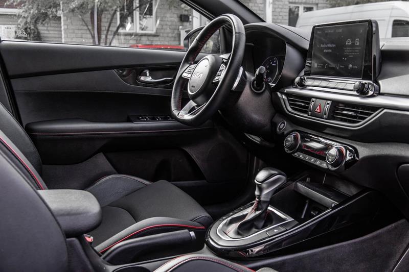 kia Forte5 2022 - 31