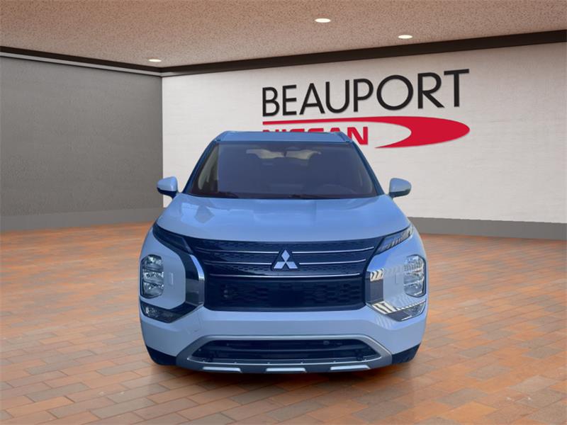 mitsubishi Outlander 2023 - 2