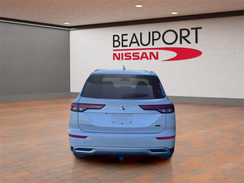 mitsubishi Outlander 2023 - 3