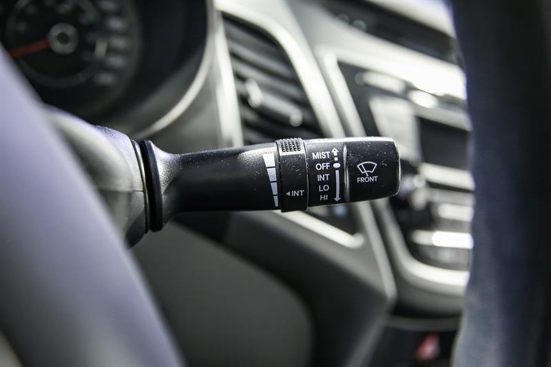 hyundai Elantra 2016 - 17