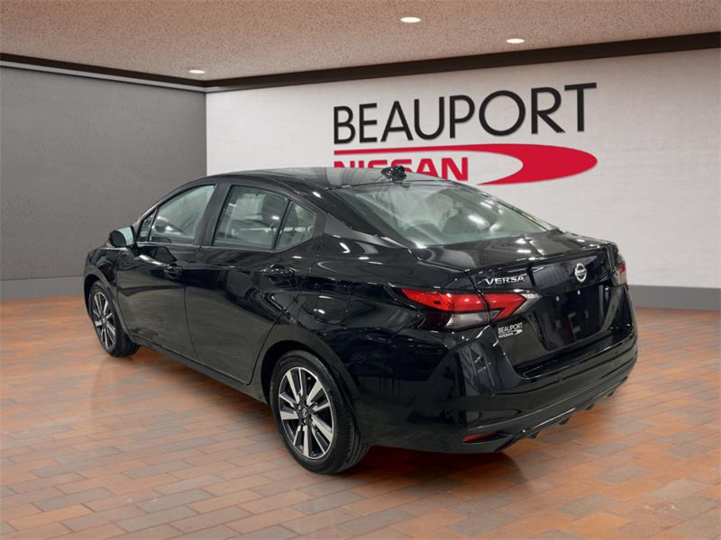 nissan Versa 2022 - 6