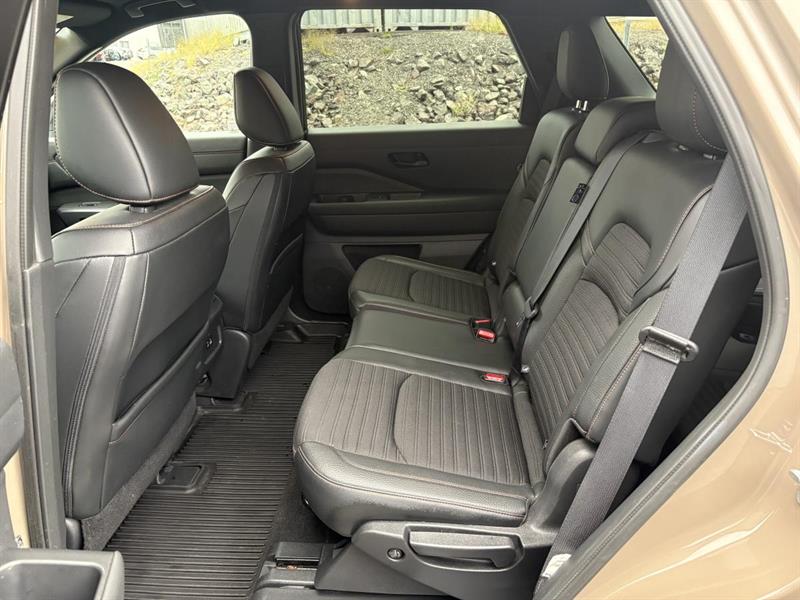 nissan Pathfinder 2023 - 12