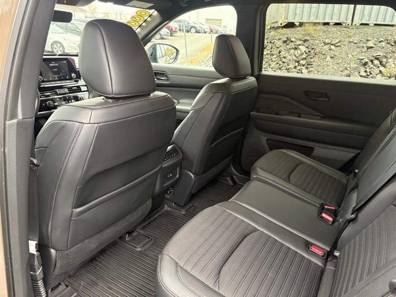 nissan Pathfinder 2023 - 32