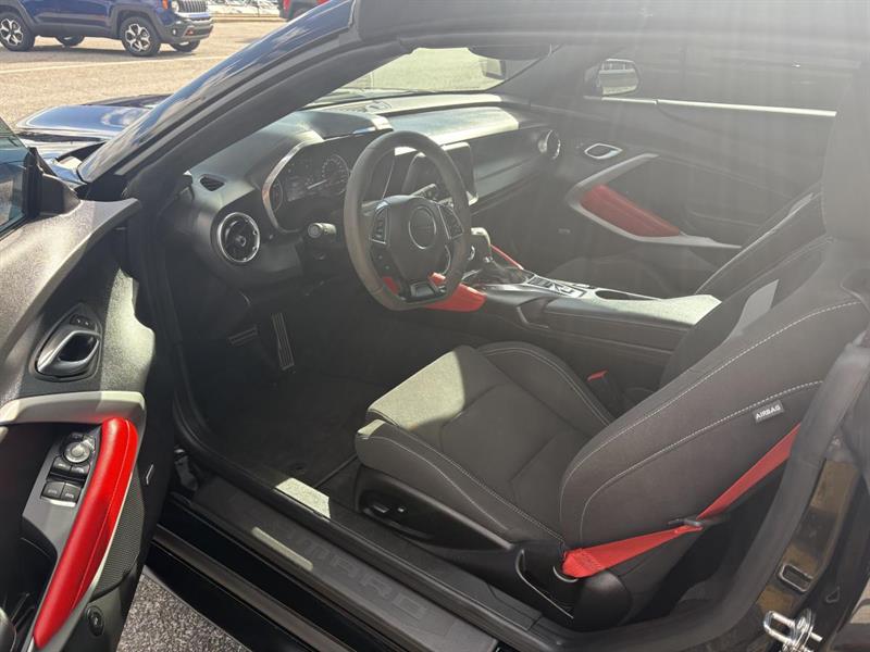 chevrolet Camaro 2023 - 13