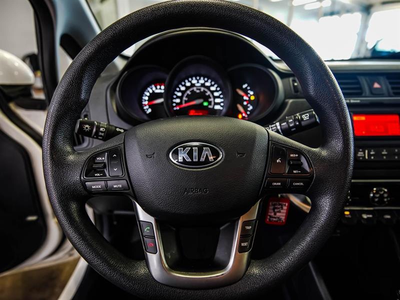 kia Rio 2015 - 11