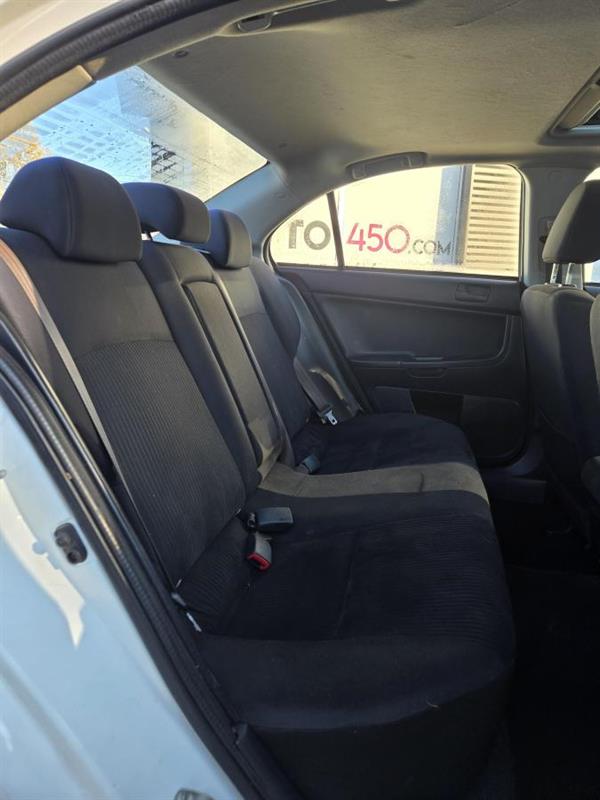 mitsubishi Lancer 2015 - 12