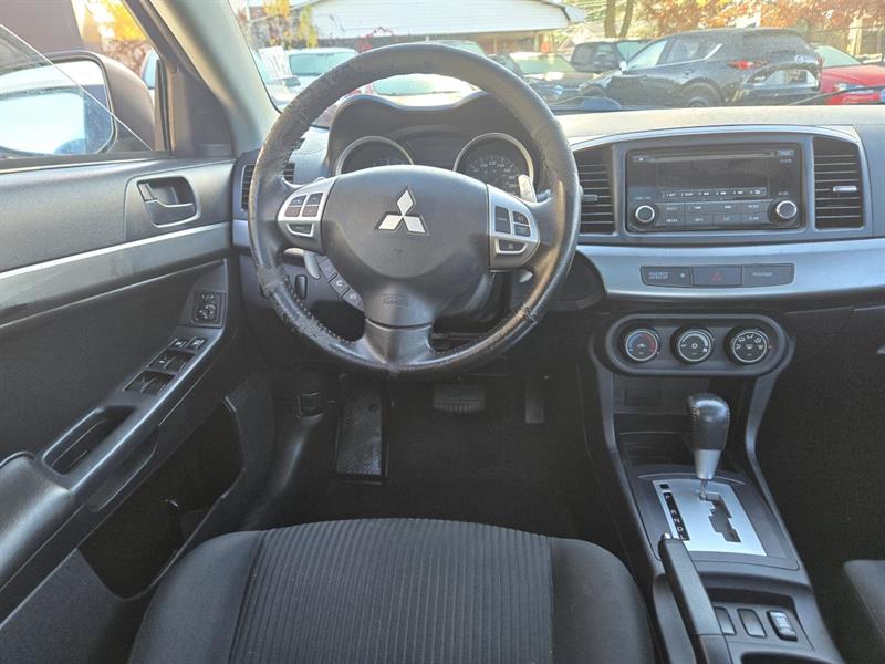 mitsubishi Lancer 2015 - 14