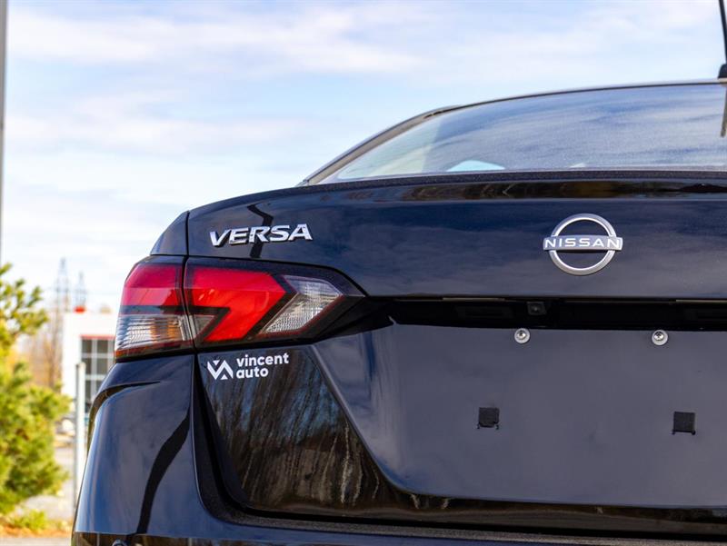 nissan Versa 2023 - 9