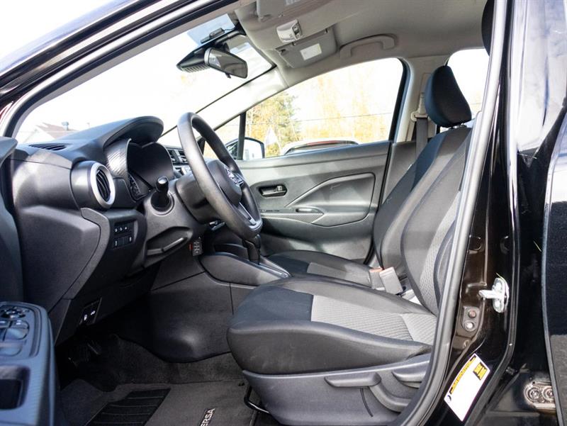 nissan Versa 2023 - 12