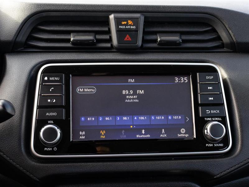 nissan Versa 2023 - 18