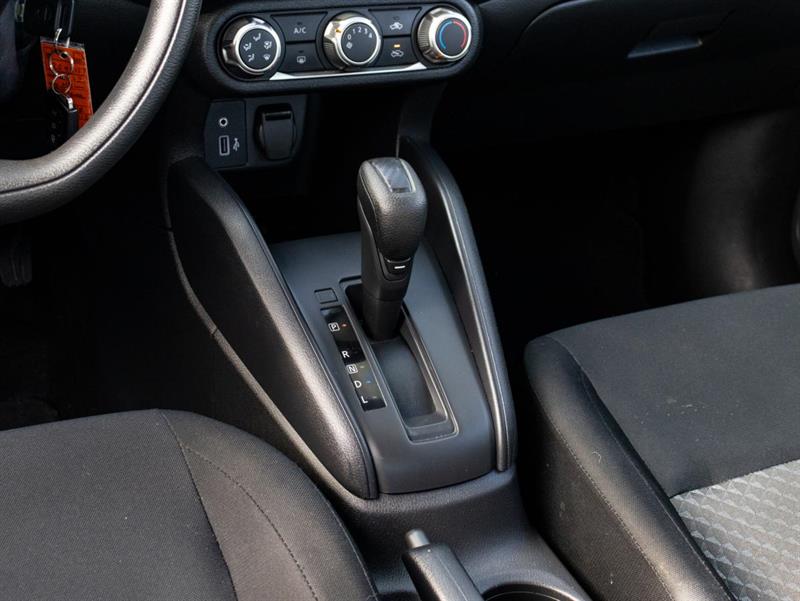 nissan Versa 2023 - 22