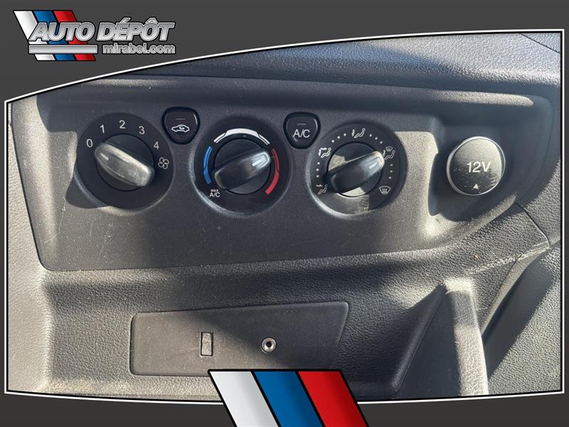 ford Transit Cargo Van 2016 - 10