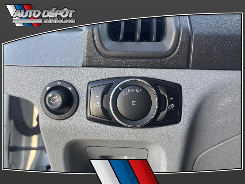 ford Transit Cargo Van 2016 - 13