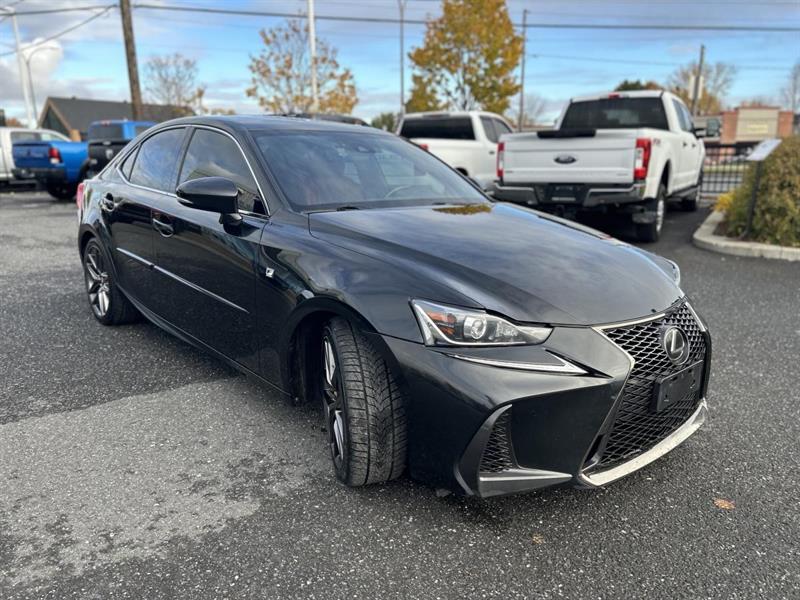 lexus IS 300 2020 - 4