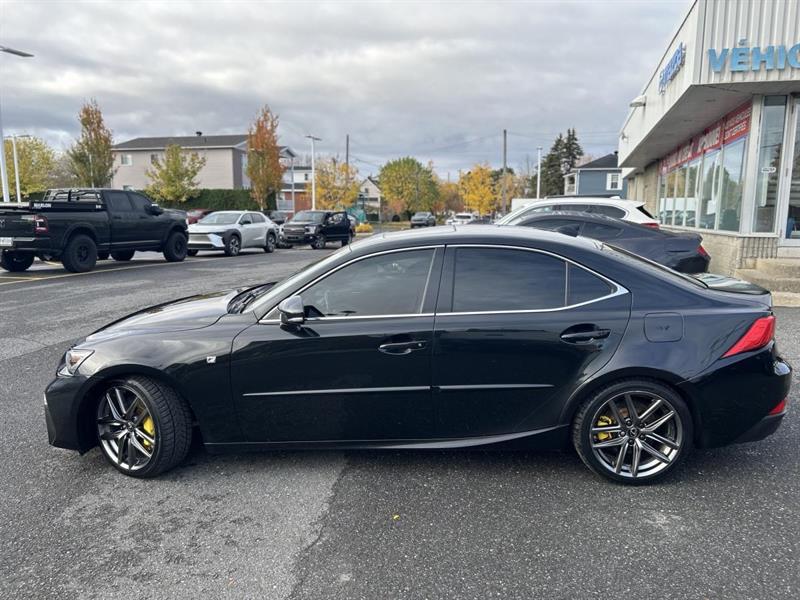 lexus IS 300 2020 - 10