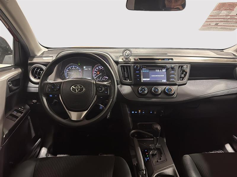 toyota RAV4 2018 - 11