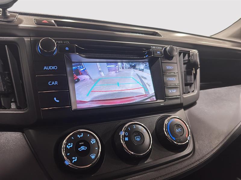 toyota RAV4 2018 - 17