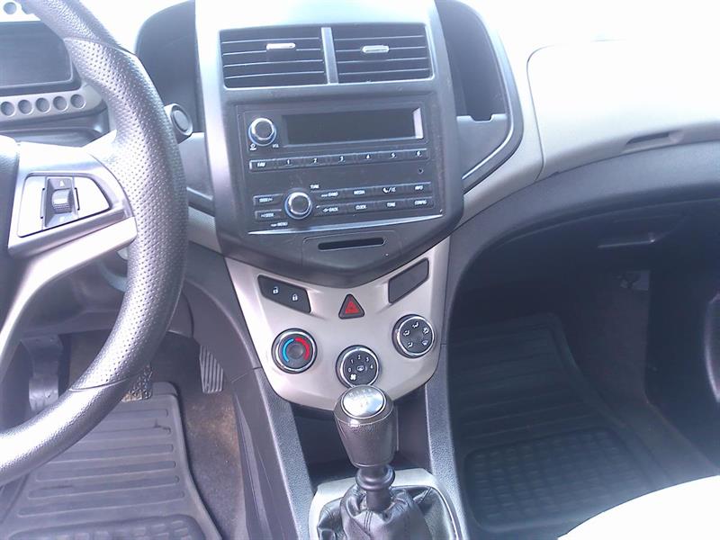 chevrolet Sonic 2014 - 13