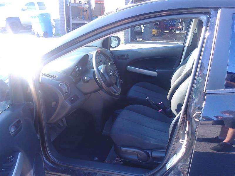 mazda Mazda2 2011 - 10