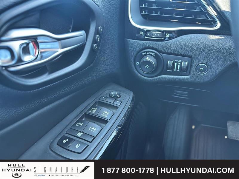 jeep Cherokee 2023 - 12