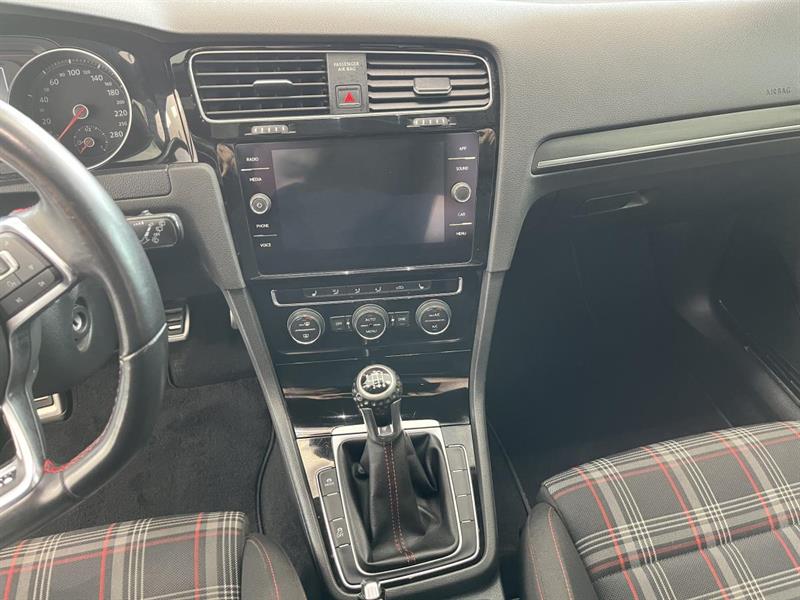 volkswagen Golf GTI 2018 - 17