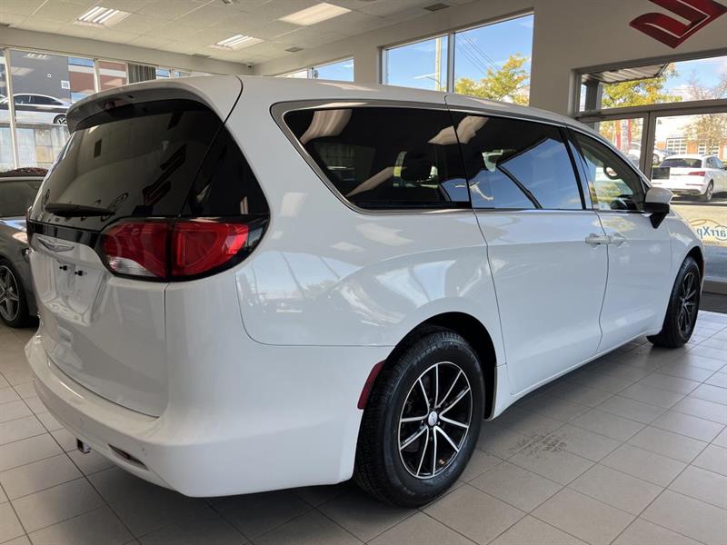 chrysler Pacifica 2018 - 8