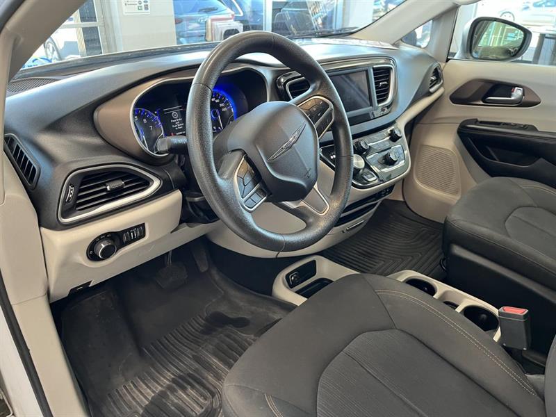 chrysler Pacifica 2018 - 12