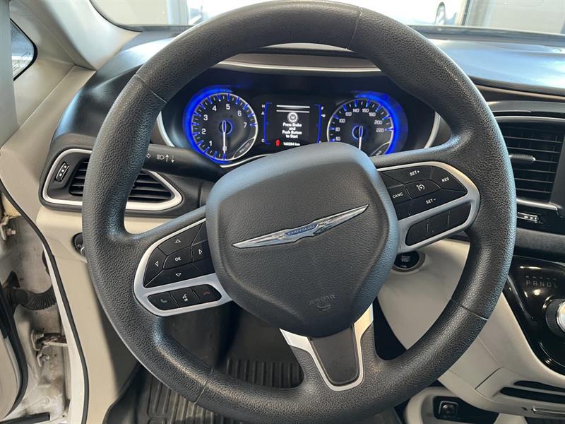 chrysler Pacifica 2018 - 13