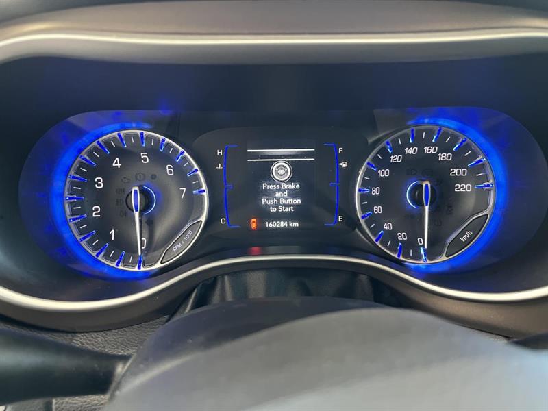 chrysler Pacifica 2018 - 16