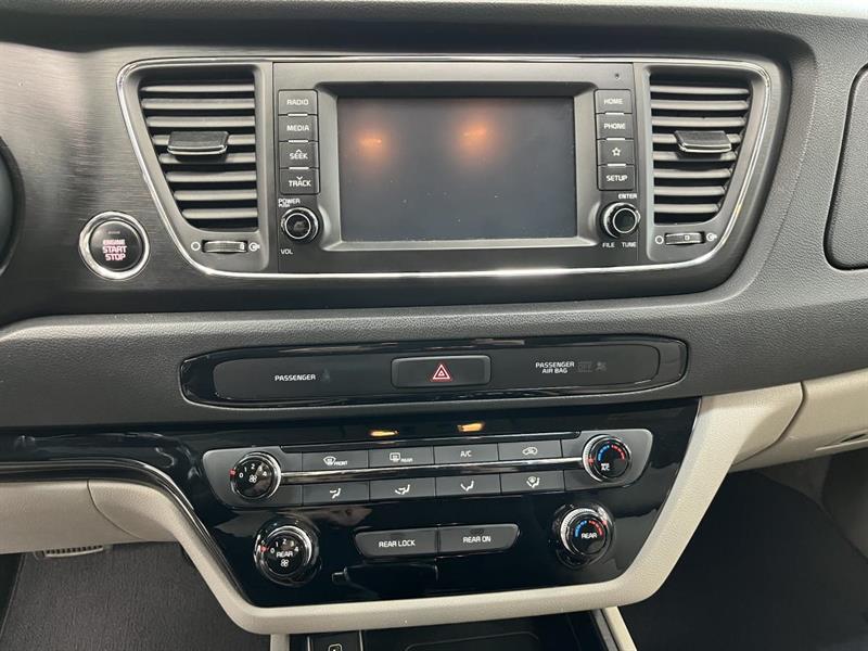 kia Sedona 2019 - 16