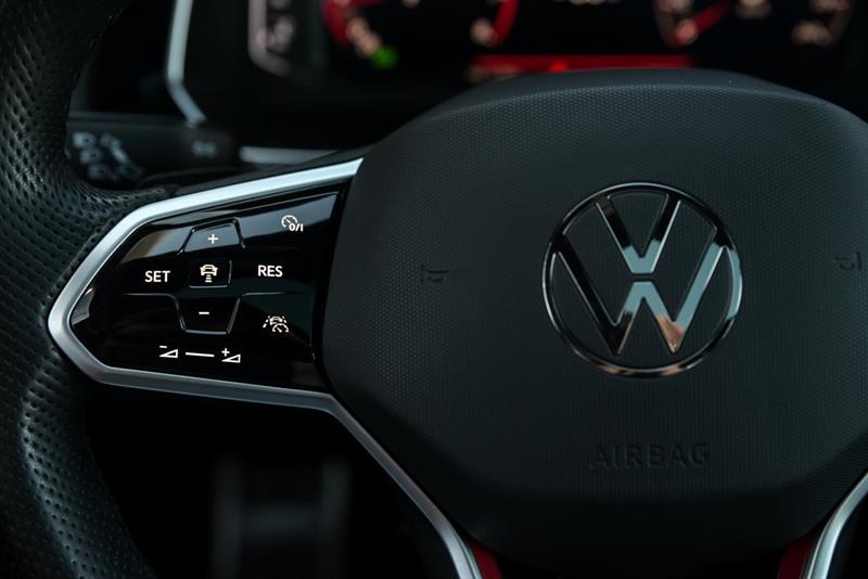 volkswagen Jetta GLI 2023 - 15