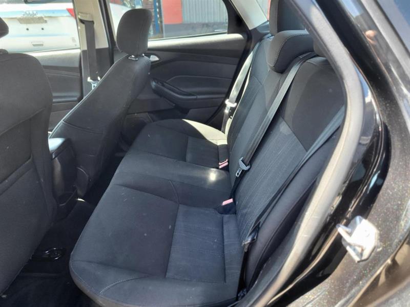 ford Focus 2015 - 12