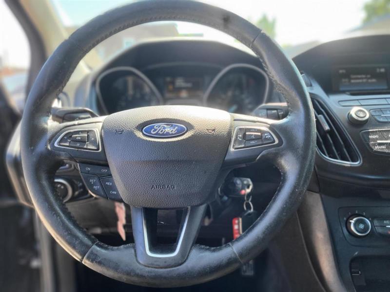 ford Focus 2015 - 14