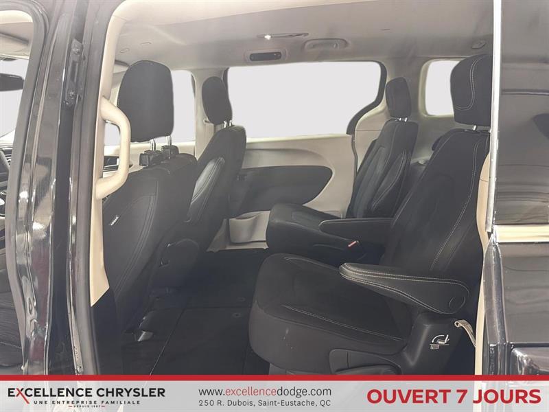 chrysler Grand Caravan 2022 - 12
